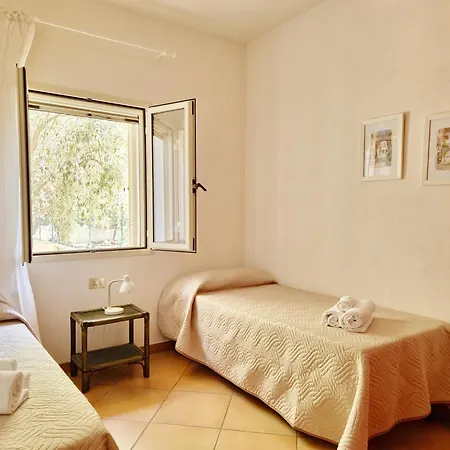 Villa Scogliera Holiday Houses Cala Liberotto Exterior photo